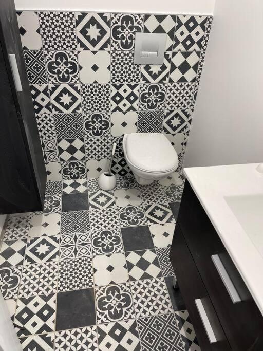 Appart 2 Pieces 35M2,Centre Ville, Parking Gratuit Bourges Exteriör bild